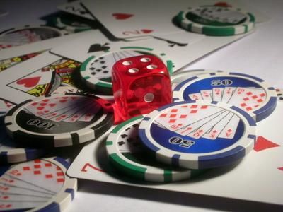 Lucky Jackpot پر آن لائن سلاٹس کے بارے میں