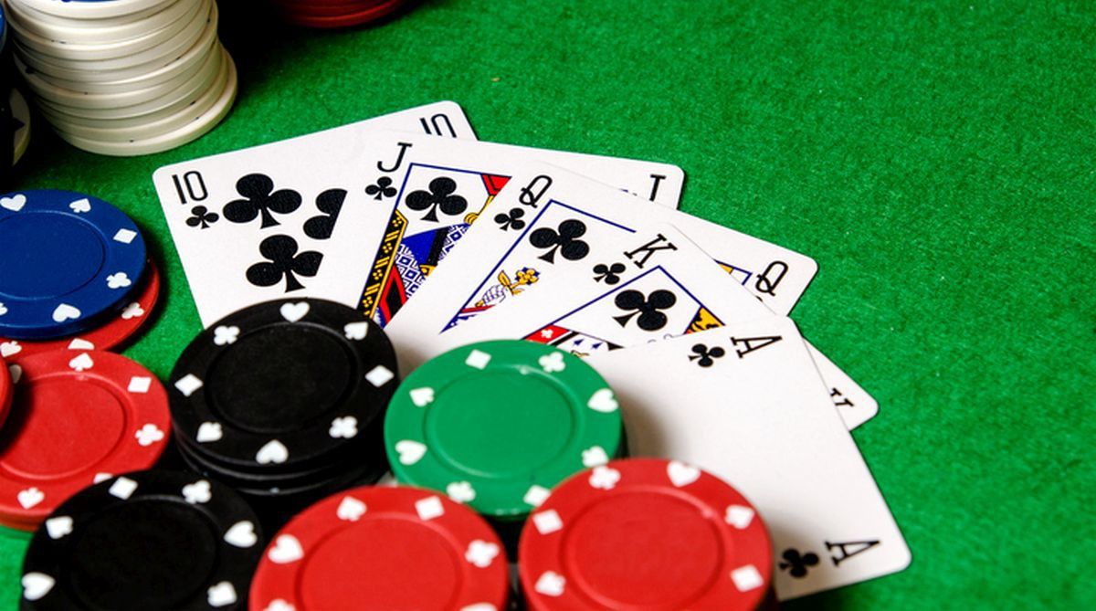 Lucky Jackpot کیسینو میں پوکر گیمز
